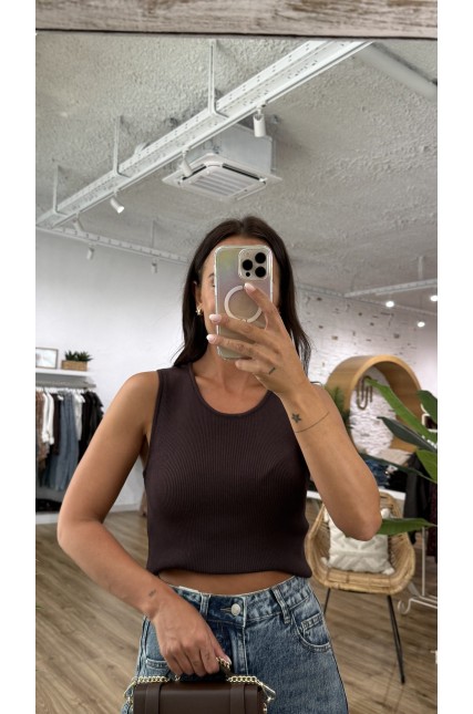 TOP TAMARA CANALÉ